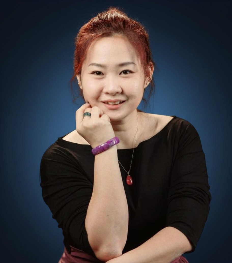 YVONNE OOI FONG YEE 女士